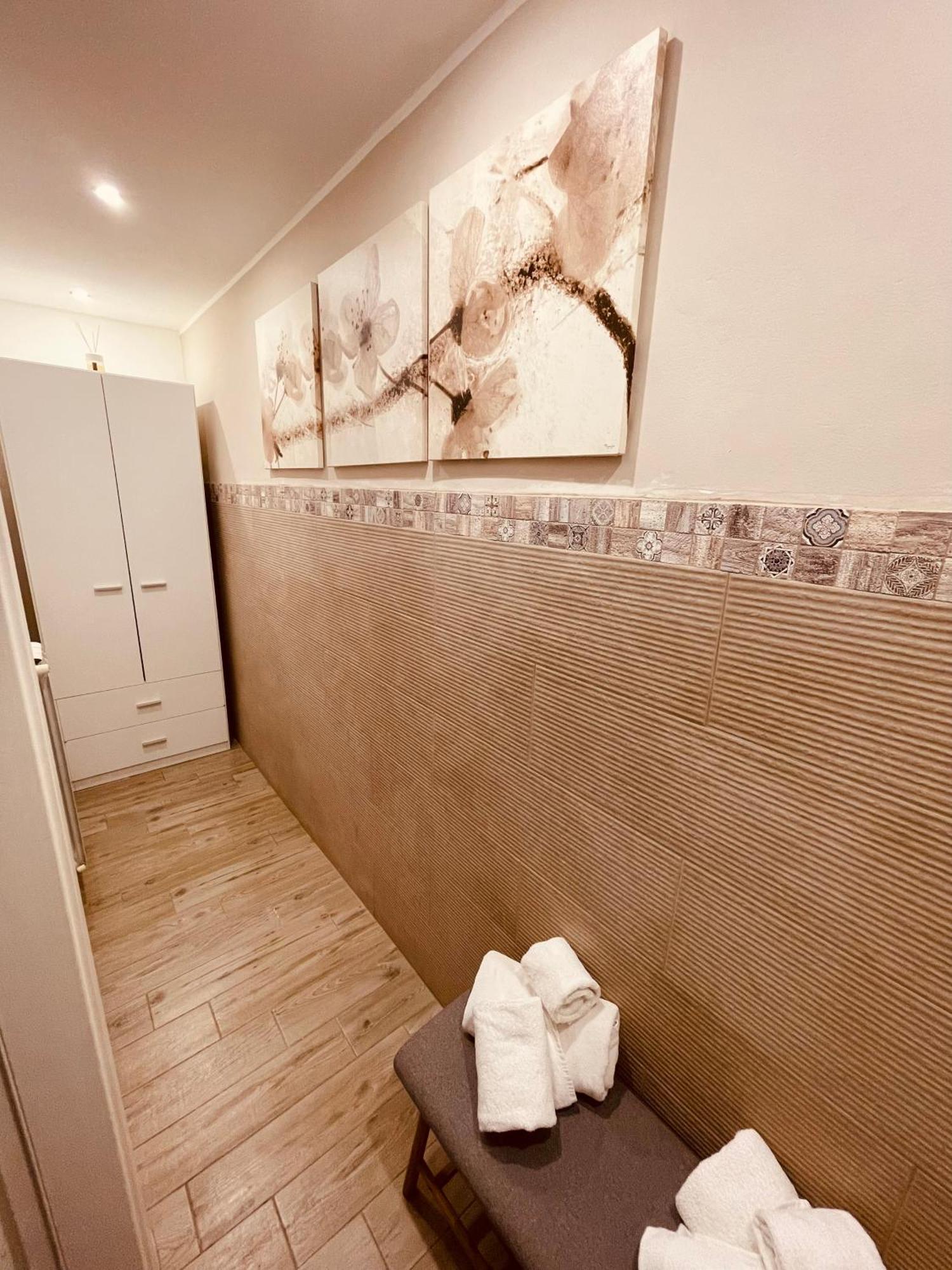 مبيت وإفطار برينديسي La Piazzetta المظهر الخارجي الصورة