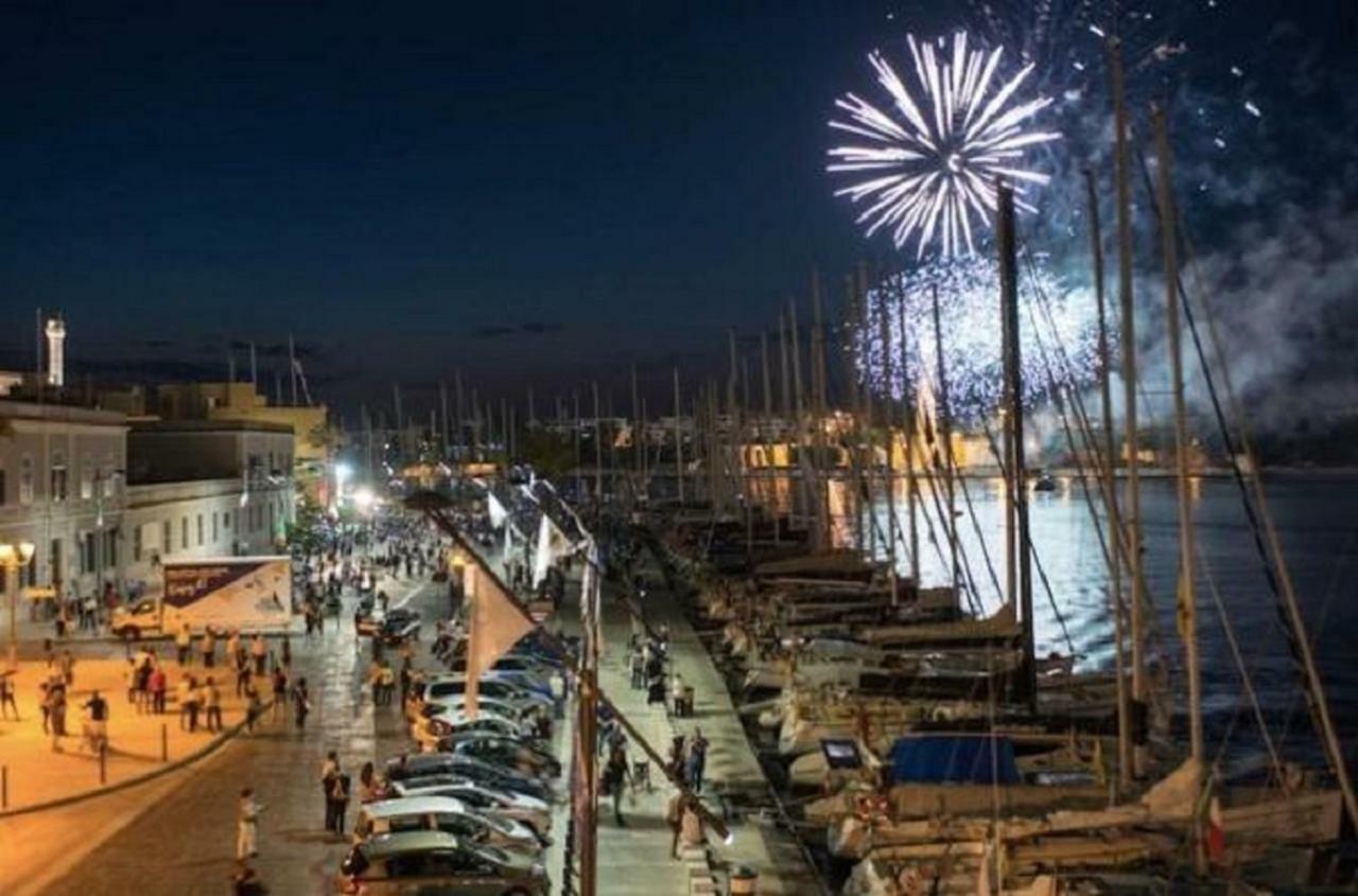 مبيت وإفطار برينديسي La Piazzetta المظهر الخارجي الصورة