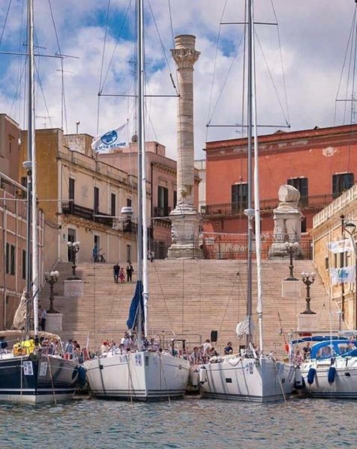 مبيت وإفطار برينديسي La Piazzetta المظهر الخارجي الصورة
