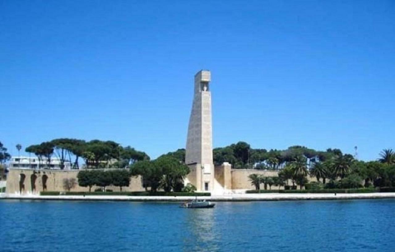 مبيت وإفطار برينديسي La Piazzetta المظهر الخارجي الصورة